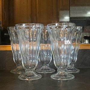 5 milkshake glasses